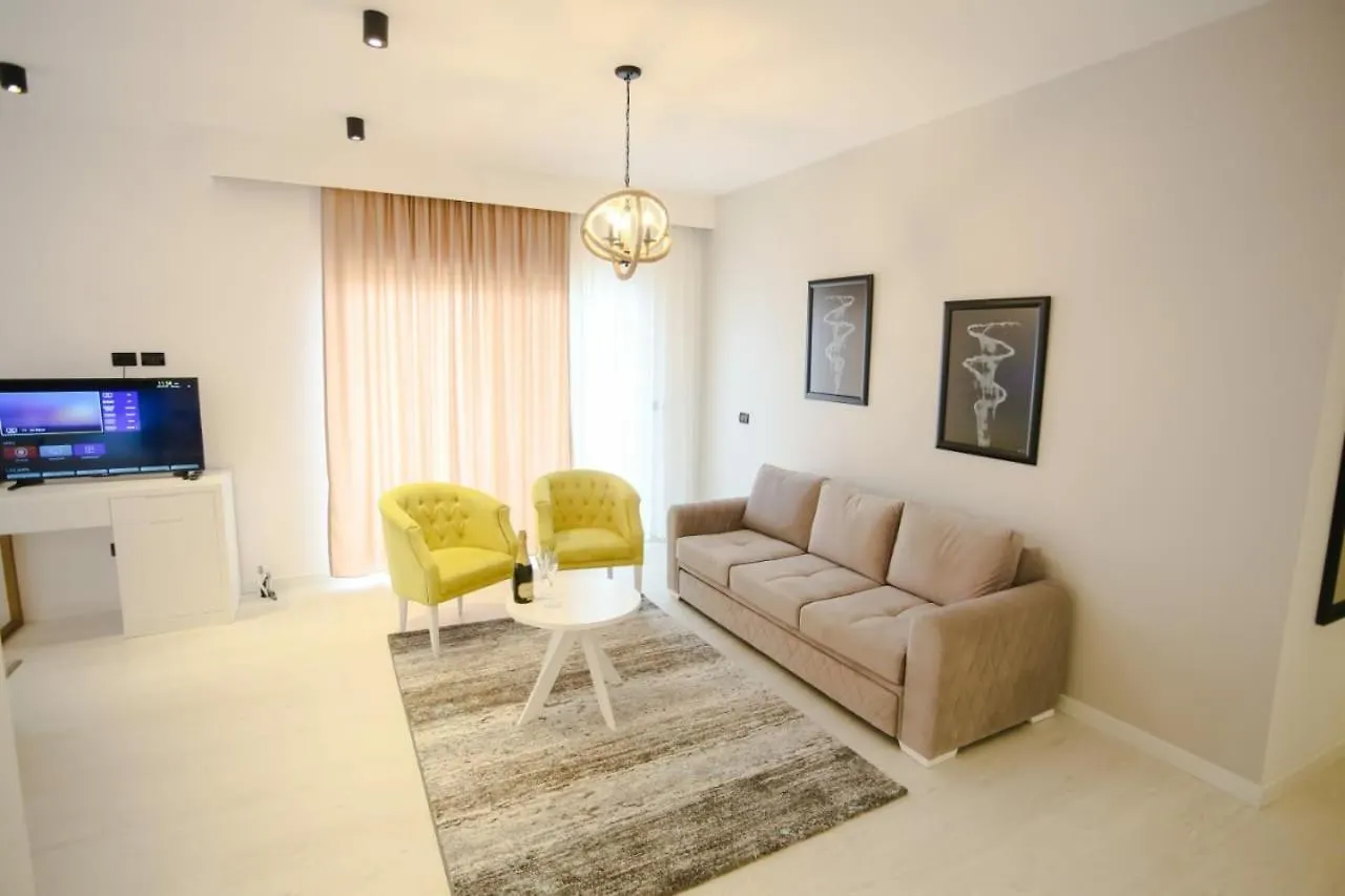 Casablanca Boutique Hotel 4*, Durrës